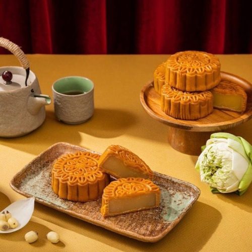 Bánh nướng nhân hạt sen